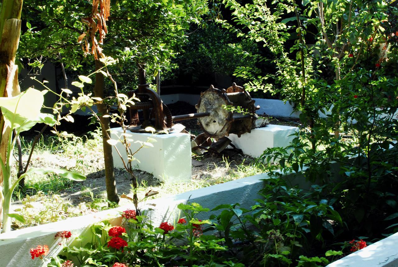 Milos Garden Apartment Adamantas  Exterior photo